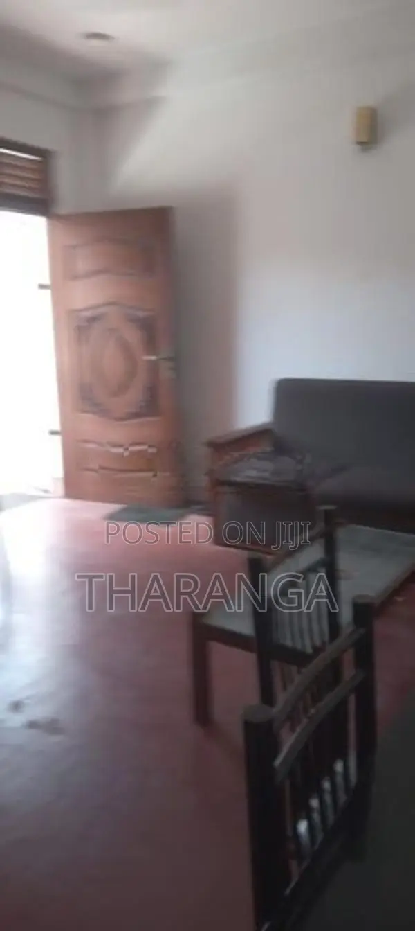 1 st floor house for rent in dehiwala