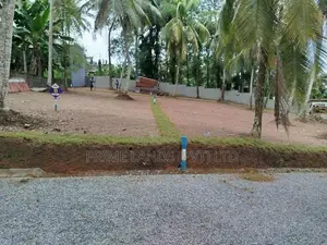 හෝමාගම නගරයෙන් බිම් කොටස් විකිණීමට