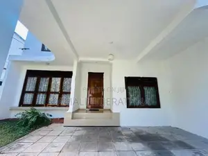 14 Perch House Sale in Doluwa
