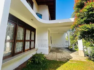14 Perch House Sale in Doluwa