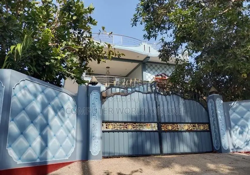 நவாலியில் மேல் மாடி வீடு விற்பனை கிழக்கு
