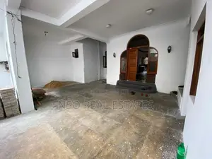 Spacious G+2 House for Sale – 2nd Block from Galle Road