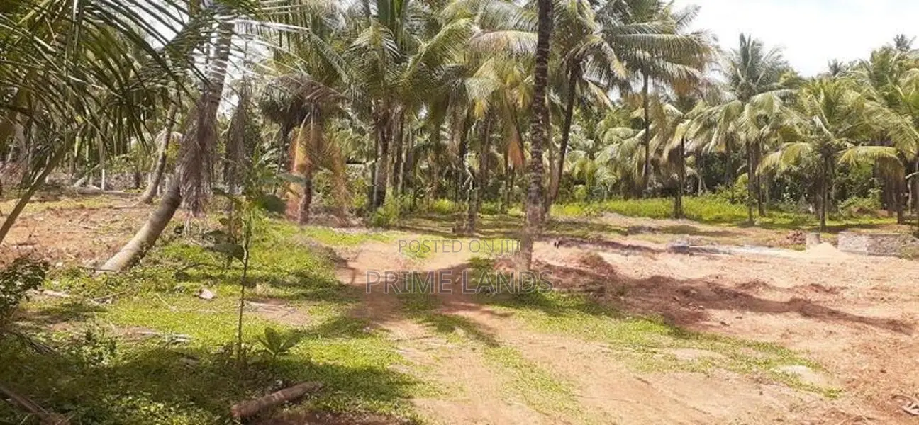 කුරුණෑගල අධීවේගී පිවිසුමට ළගින් ඉඩමක්