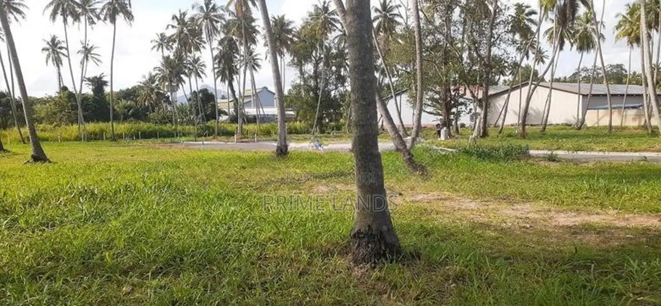 කුරුණෑගල පුත්තලම් පාරෙන් ඉඩමක්