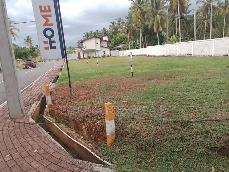 අගනා බිම් කොටස් විකිණීමට කහතුඩුව