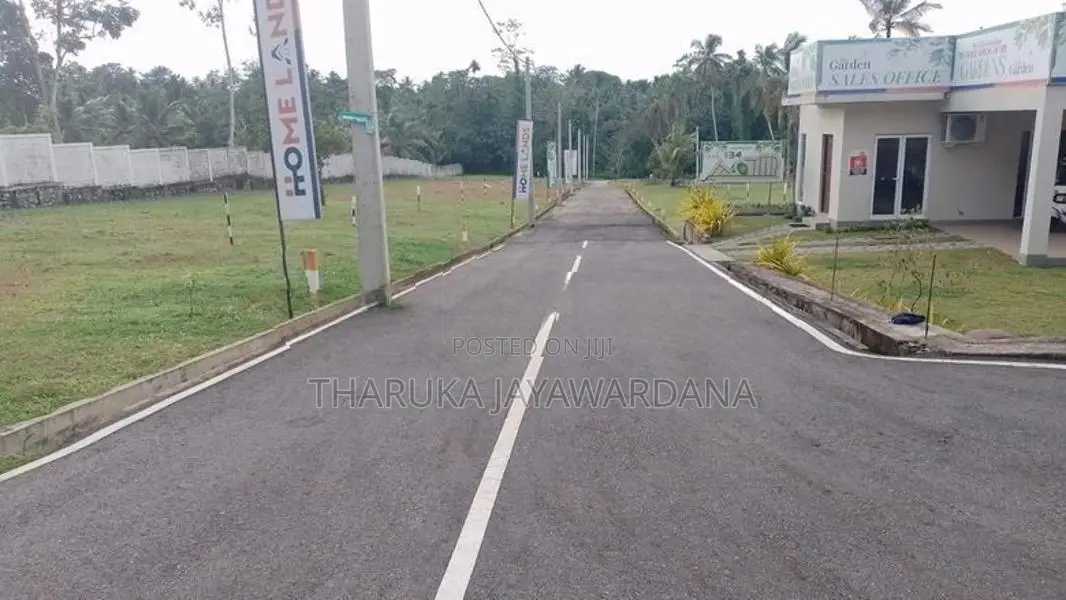අගනා බිම් කොටස් විකිණීමට කහතුඩුව