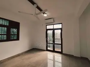 Malabe 6 Bed Rooms Three Story Super Luxury House For sale