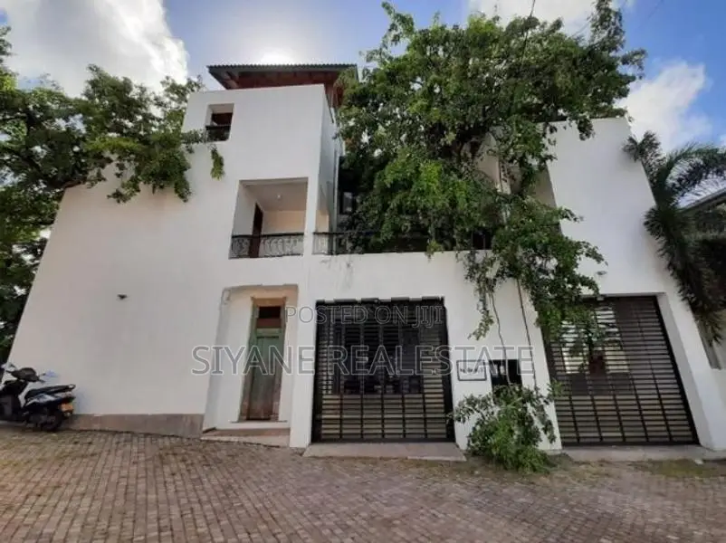 Luxury House for Sale in Homagama