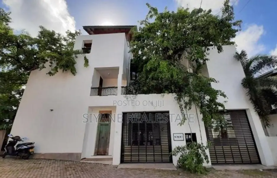 Architecturally Designed Luxury House for Sale Nugegoda