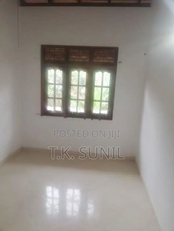 Upstairs House For Rent In Matara City