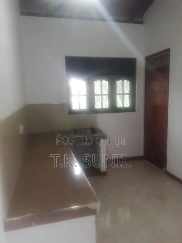 Upstairs House For Rent In Matara City