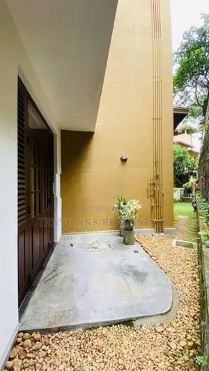 3 Story House For Sale In Wattala