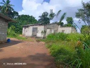 ඉඩමක් විකිනිමට - මහියන්ගනය