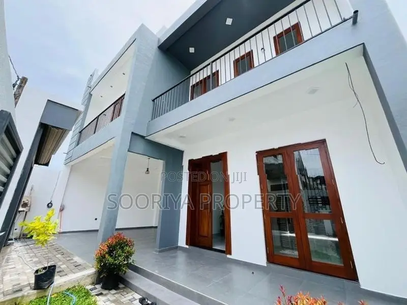 Beautiful 2 Story Brand New House for Sale in Kesbewa