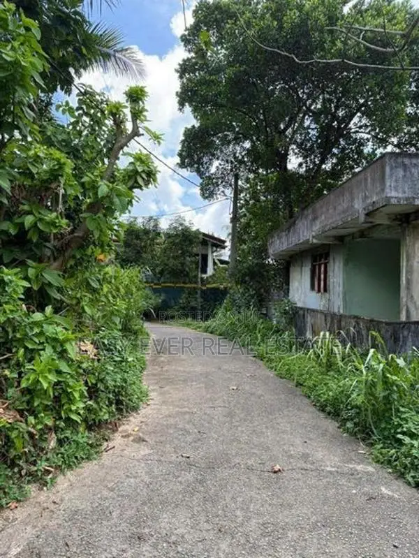 Land for Sale in Hokandara