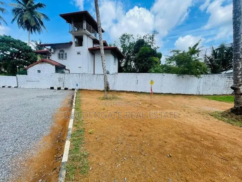 Yakkala Land for Sale