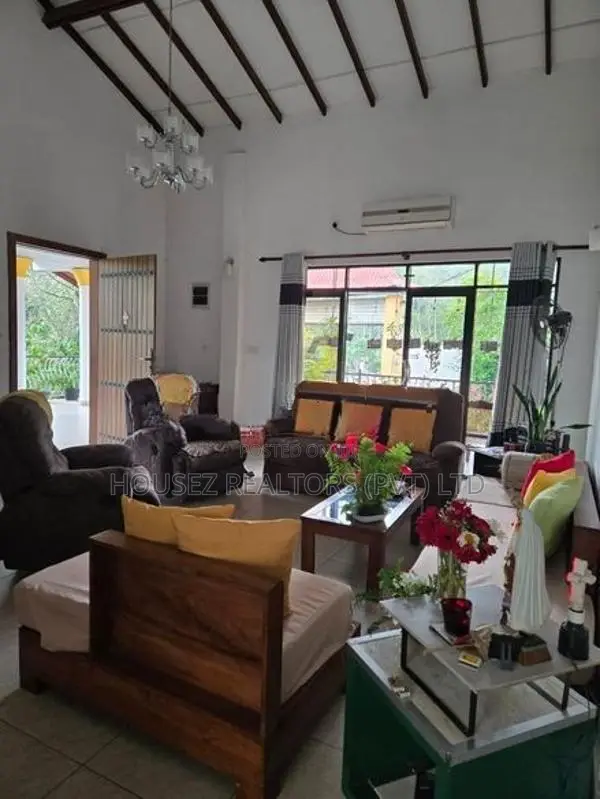 Luxury Holiday Villa for Sale – City Hills,Talathuoya, Kandy