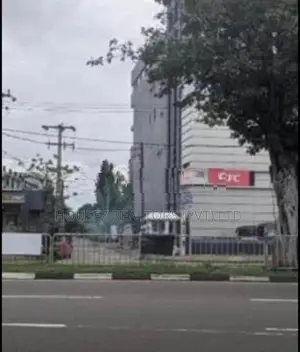Prime Commercial Building with Spacious Residence for Sale-Ratmalana