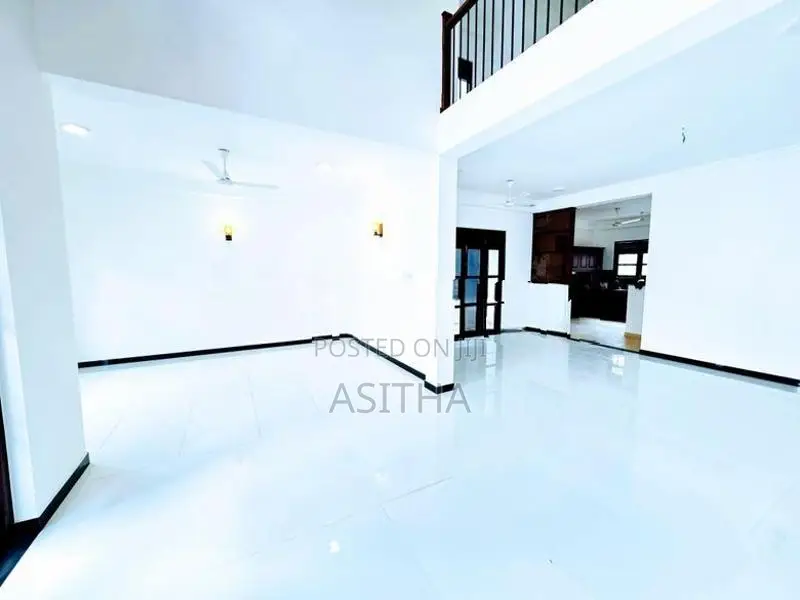Brand New House Piliyandala Town