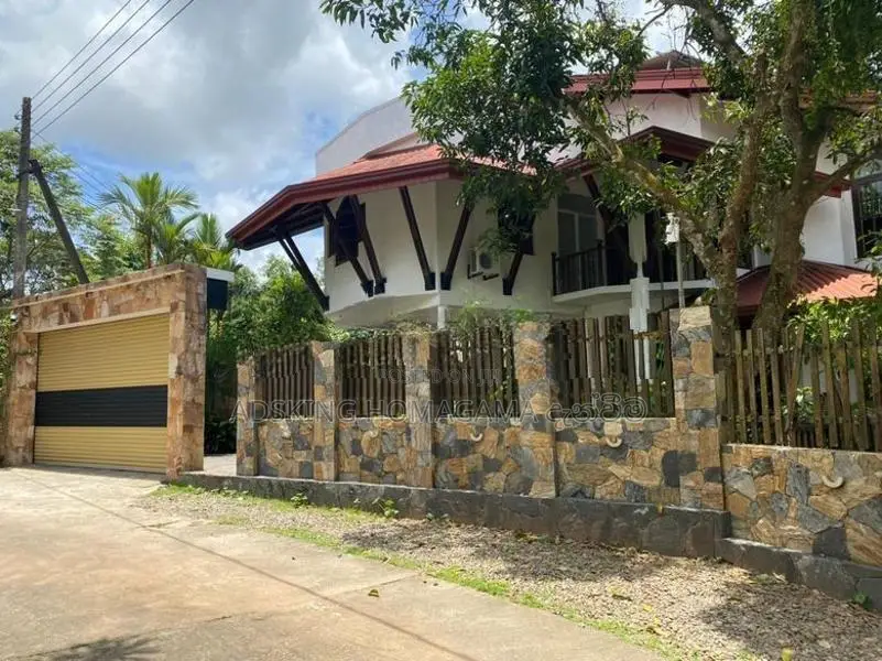 Luxury Two Story House for Sale Homagama