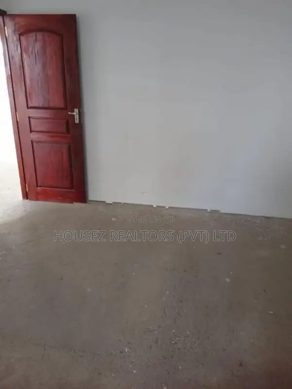 Prime 3-Storey Commercial Building for Rent – Kirulapone