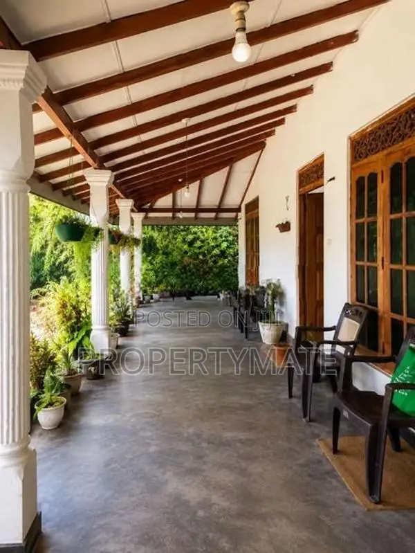 Two-storey House for Sale In Kadugannawa Kandy