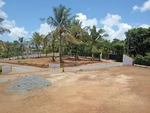 Land for Sale in Close to Kahathuduwa Higway