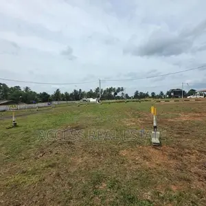 Land for sale in Meegoda (Lot No 26)
