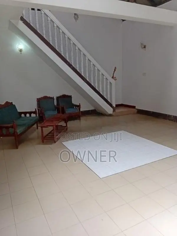 Spacious Two-storey House For Rent In Danthure,Kandy