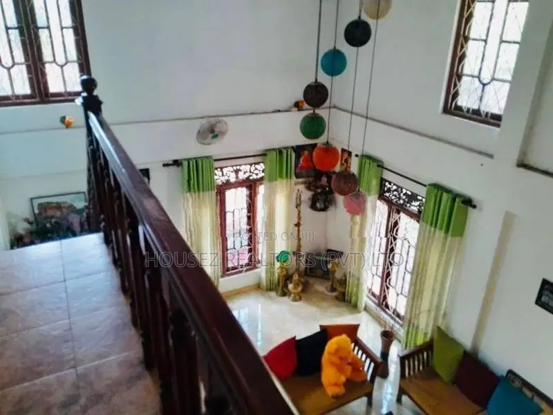 Spacious 4-Bedroom House for Sale – Minuwangoda