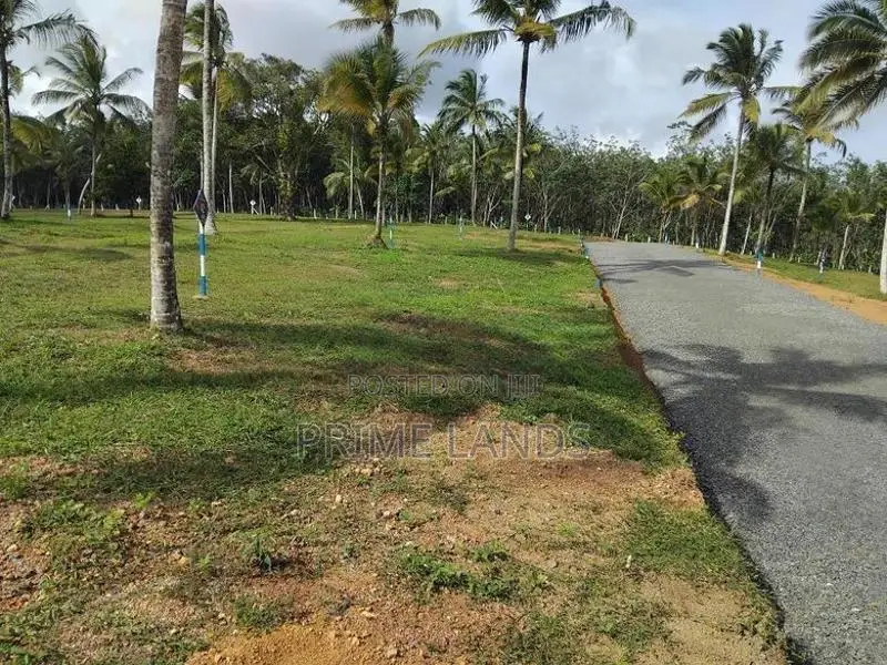 අගනා නේවාසික බිම් කොටස් අලුත්ගම