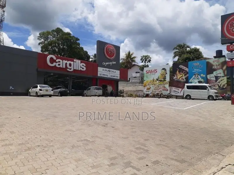 Land for Sale in Kurunegala Kandy Road
