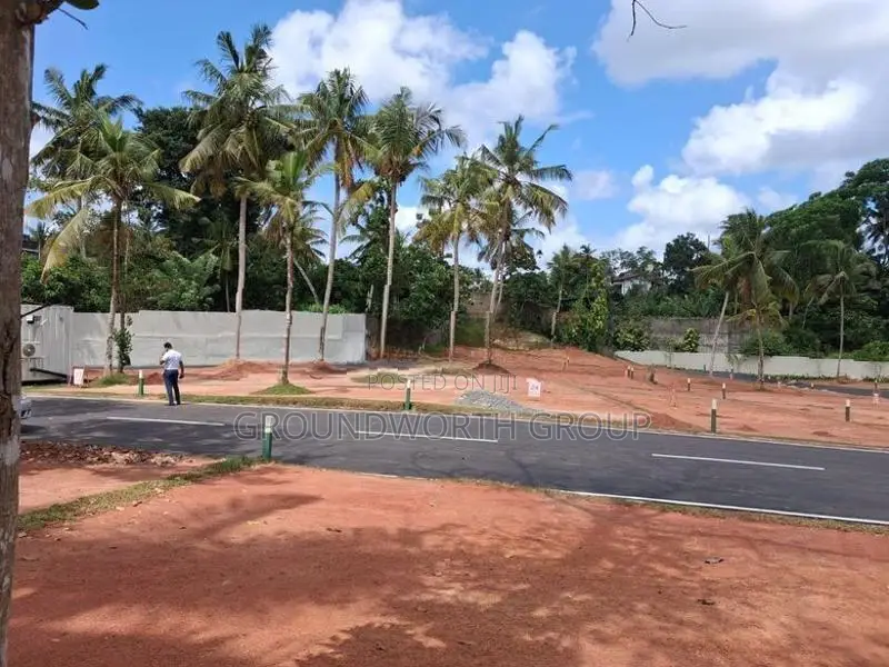 Land for Sale-Hokandara
