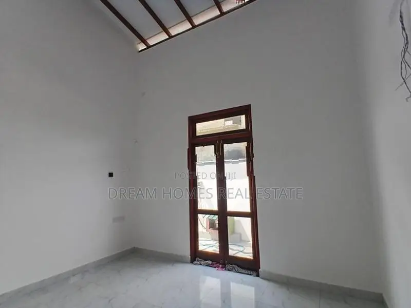 Charming Single-Storey House for Sale – Koralaima, Diyakada