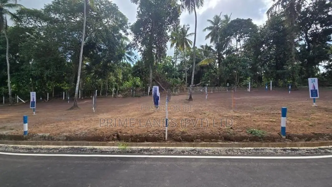 Residential Lands Kandana