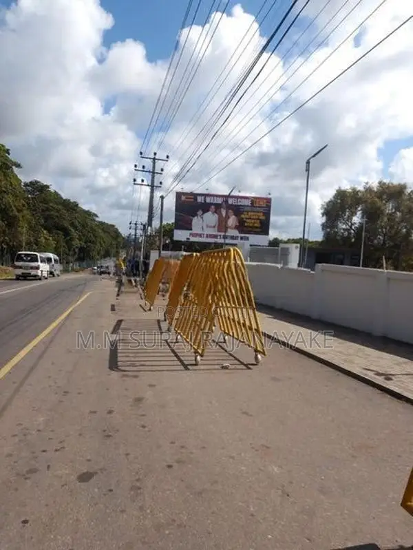 කටුනායක - ආඩිඅම්බලම ප්‍රදේශයෙන් පර්චස් 15ක්