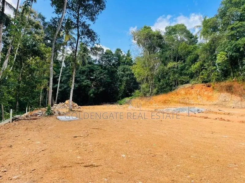 Kadawatha Land for Sale