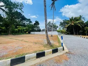 Yakkala Land for Sale Near the Kandy Road