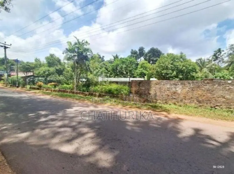 187 Perches Land with House for Sale Near Bandaragama Town