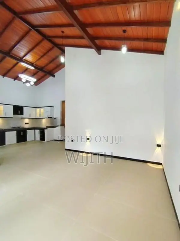 SUPAR BRAND NEW SINGLE HOUSE FOR SALE IN KOTTAWA POLGASOWITA ROAD