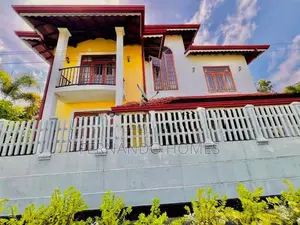 Bright Bed Rooms Upstairs Good House For Sale In Negombo