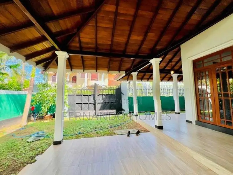 Bright Bed Rooms Upstairs Good House For Sale In Negombo