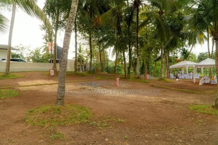කොට්ටාව අධිවේගී පිවිසුමට සමීපව අගනා නේවාසික බිම් කොටස් විකිණීමට