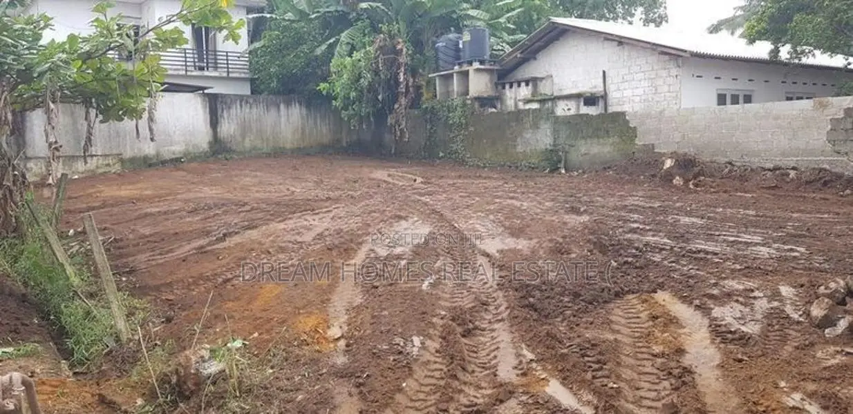 Residential Land for Sale – Athurugiriya