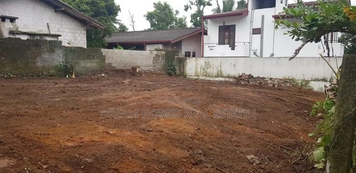 Residential Land for Sale – Athurugiriya
