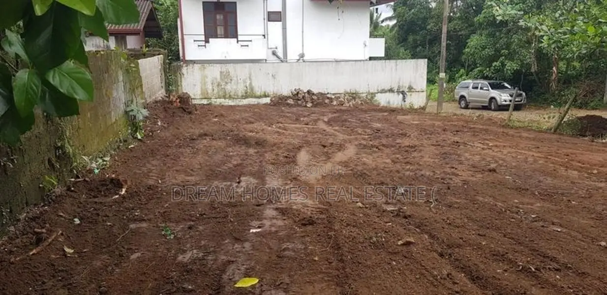 Residential Land for Sale – Athurugiriya