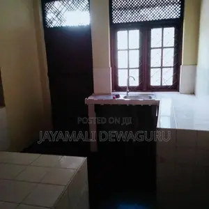 House for Sale in Ratmalana 200m to Galle Road