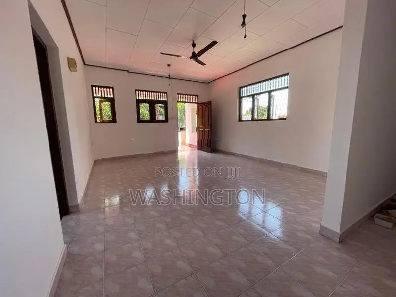 Upstare House for Rent-Negombo