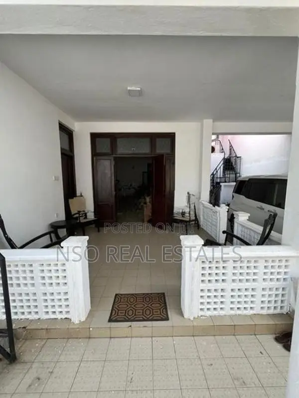 Prime 10.13 Perch Property with 5BR House for Sale – Wellawatte