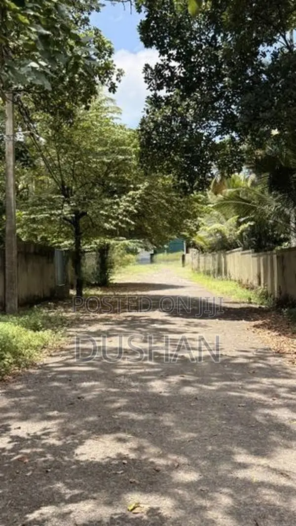 8.15 Perch Land For Sale – Kadawatha